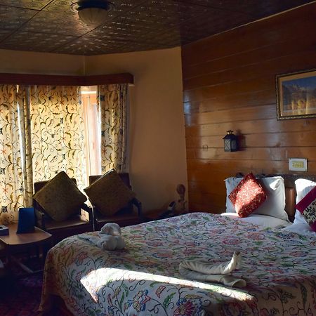 Welcome Hotel Gulmarg Bagian luar foto
