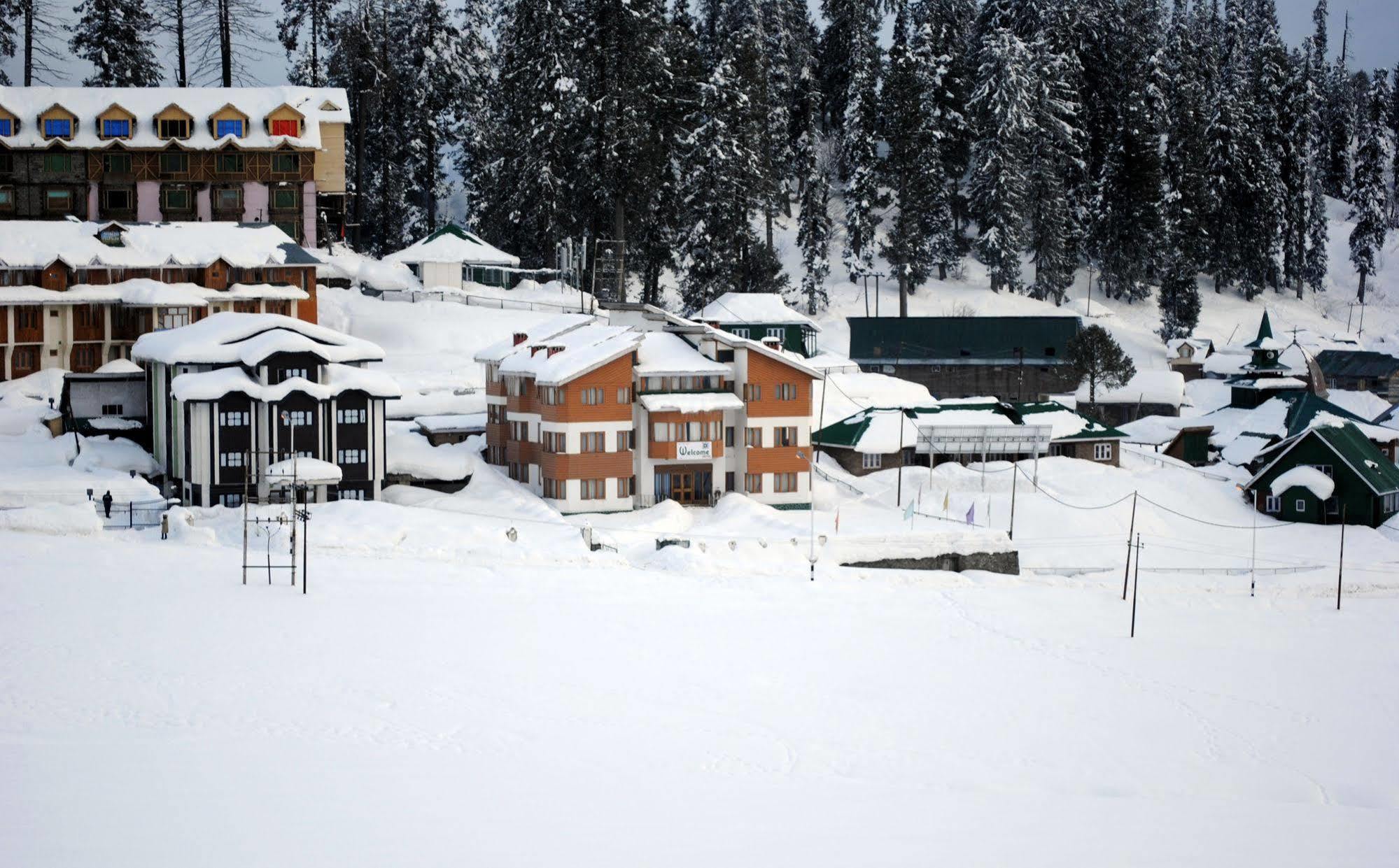 Welcome Hotel Gulmarg Bagian luar foto