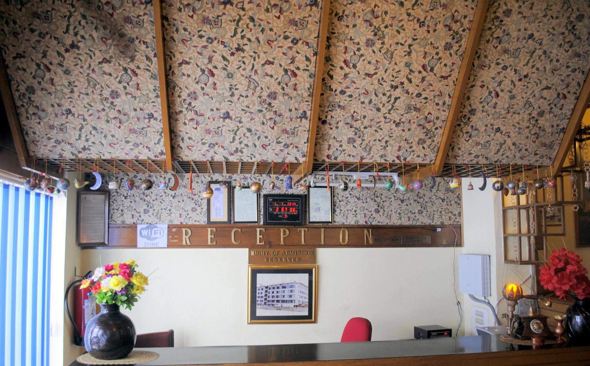 Welcome Hotel Gulmarg Bagian luar foto